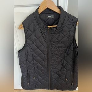 Women’s black vest